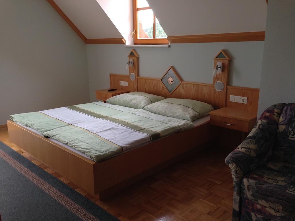 Ferienwohnung Haus Rose Wenigzell Zimmer foto
